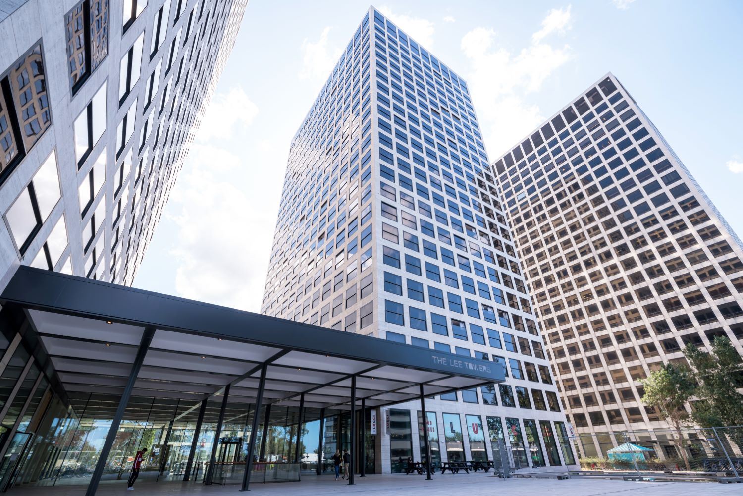 Lee Towers Rotterdam: van kantoren naar appartementencomplex